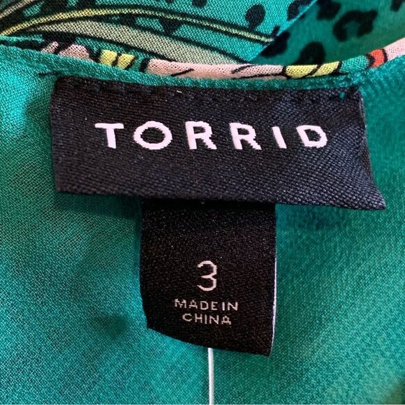 TORRID WOMEN'S GREEN FLORAL DOUBLE LAYER CHIFFON TANK SIZE 3X - Picture 8 of 13